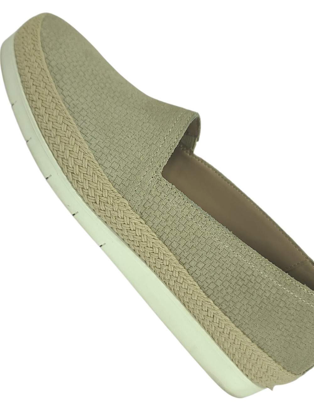 Donald J. Pliner Women's slip-on flats woven taupe suede upper Size 7 M